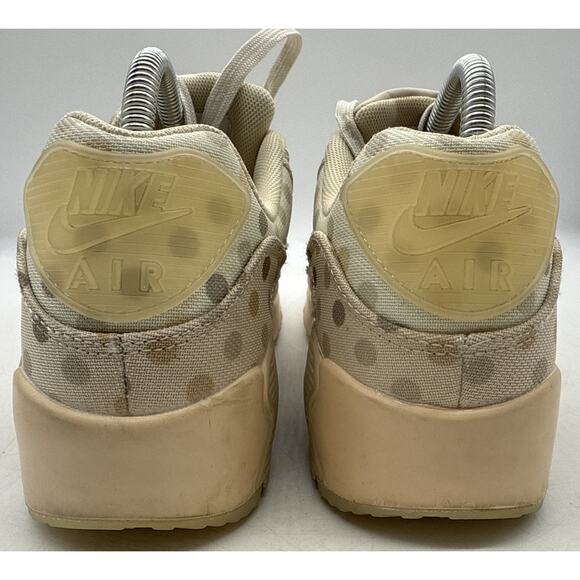Athletic_Shoes